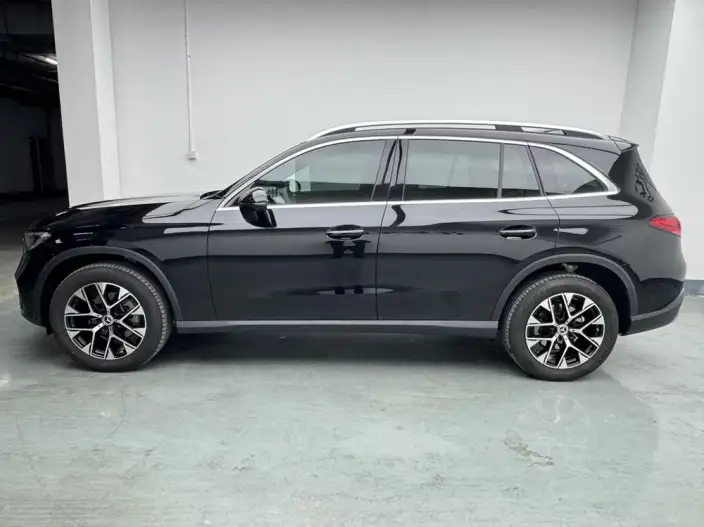 Mercedes-Benz GLC 2025 Model GLC 260 L 4MATIC Dynamic Model 5 seat – фото 4