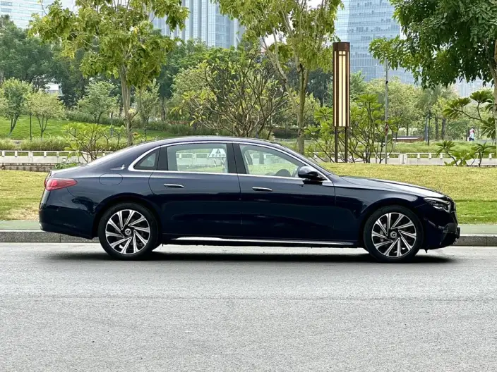 Mercedes-Benz E-Class 2024 Model E 300 L Noble Model sedan – фото 8