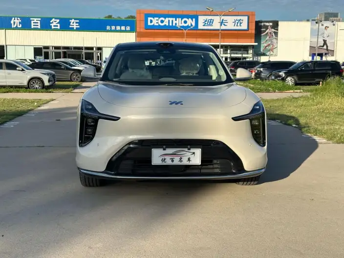 IM LS6 2026 Model EV Max+ – фото 2