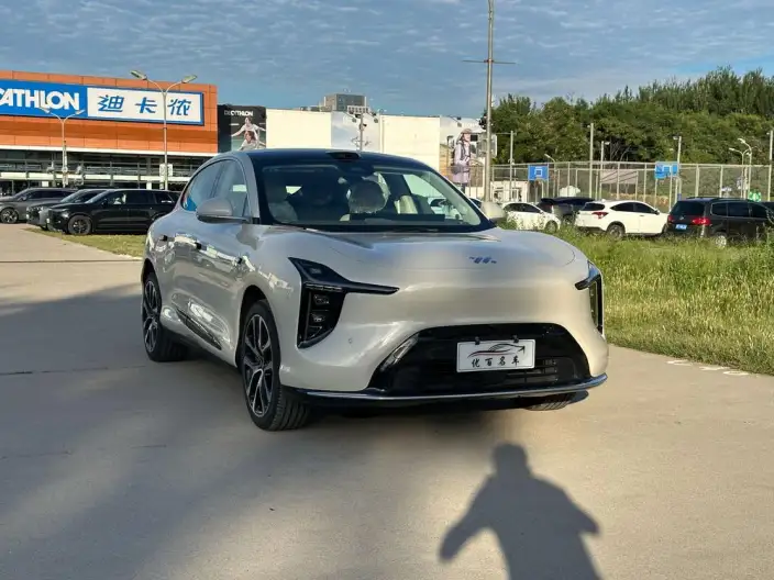 IM LS6 2026 Model EV Max+ – фото 3
