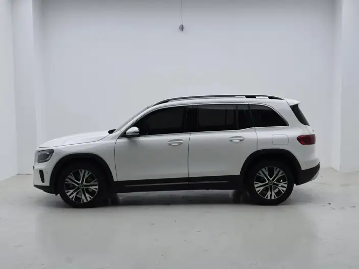 Mercedes-Benz GLB 2024 Model GLB 220 Dynamic Model – фото 4