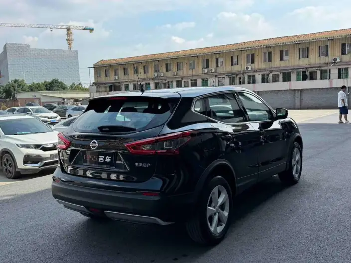 Nissan Qashqai 2022 Model 2.0L XV Smart Edition – фото 6