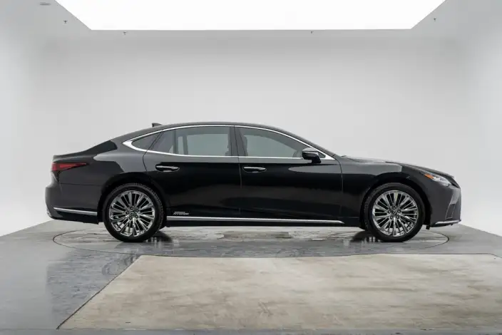 Lexus LS 2021 Model 500h Superior Edition – фото 8
