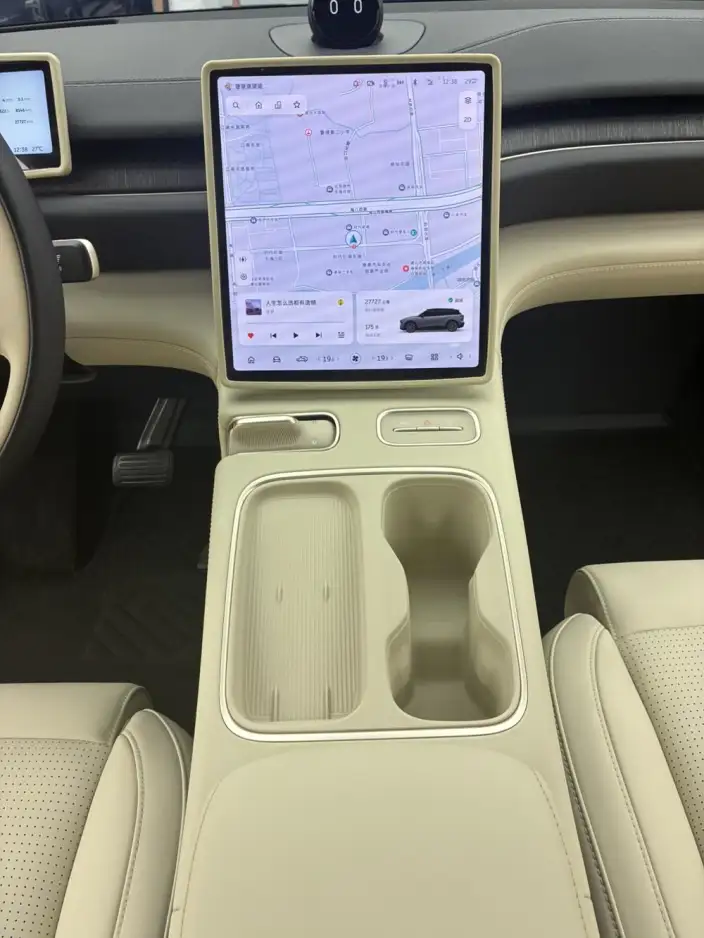 NIO ES6 2024 Model 75kWh – фото 9