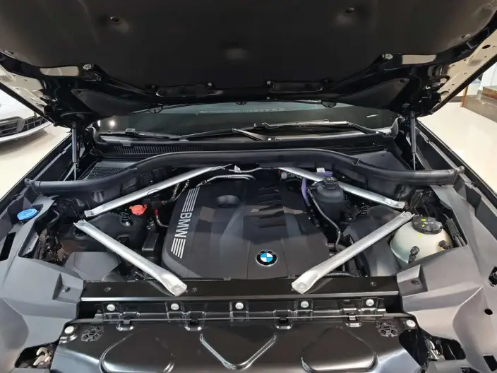 BMW X7 2023 Model xDrive40i Leading Model Luxury Set – фото 6
