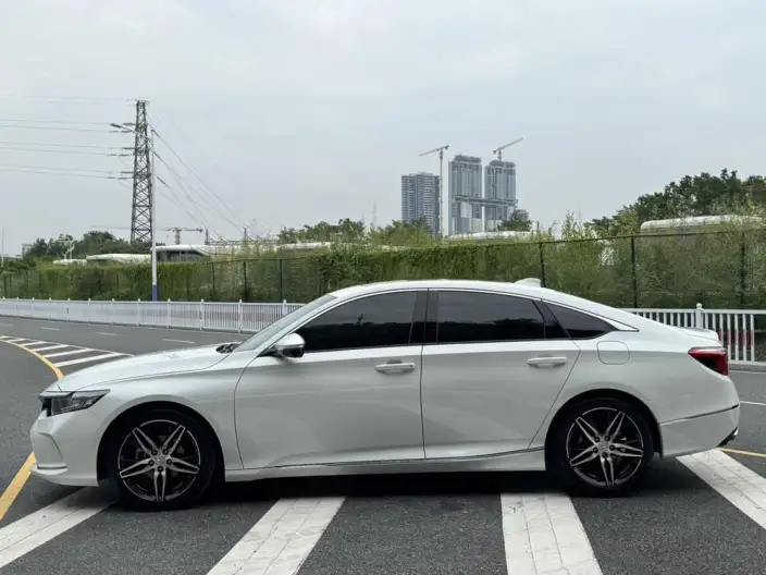 Honda INSPIRE 2022 Model 260TURBO Jingyue Edition – фото 4