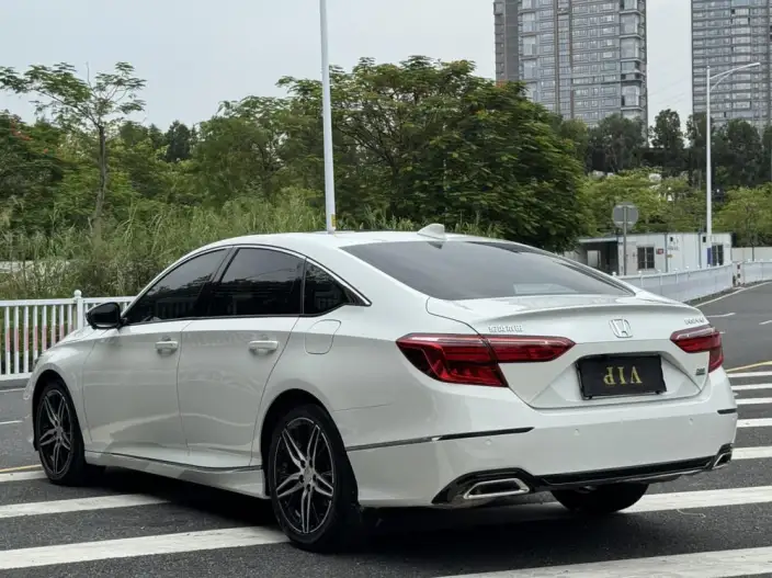 Honda INSPIRE 2022 Model 260TURBO Jingyue Edition – фото 5