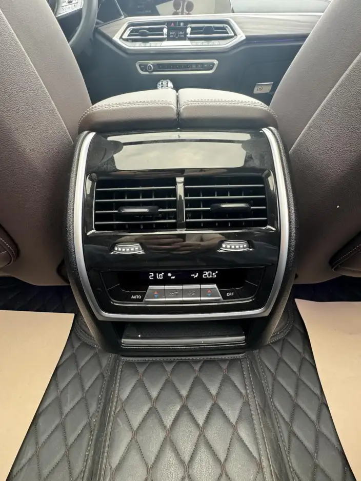 BMW X5 2022 Model xDrive 40Li M Sports Set – фото 10