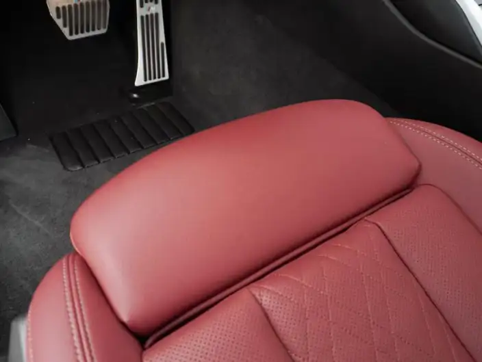 BMW 3 Series 2025 Model 325i M Sports Set – фото 8