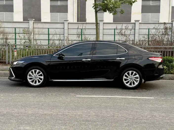 Toyota Camry 2023 Model 2.0G Deluxe Edition – фото 4