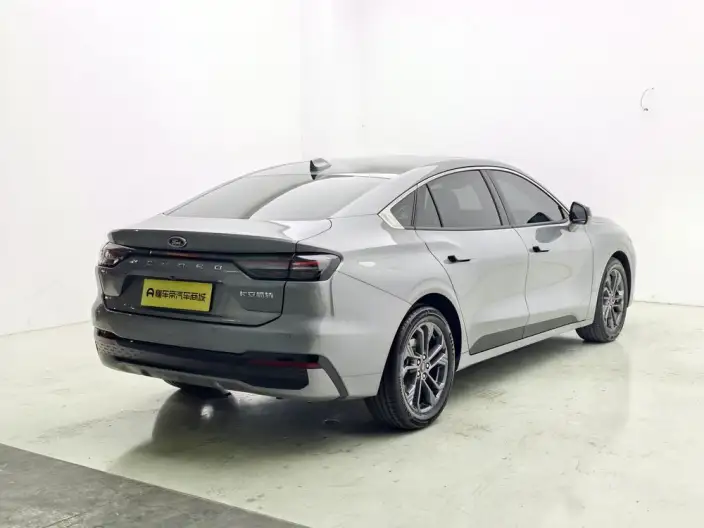 Ford Mondeo 2026 Model 2.0T EcoBoost Luxury Model – фото 7