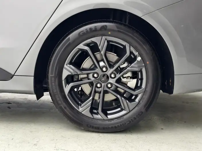 Ford Mondeo 2026 Model 2.0T EcoBoost Luxury Model – фото 9