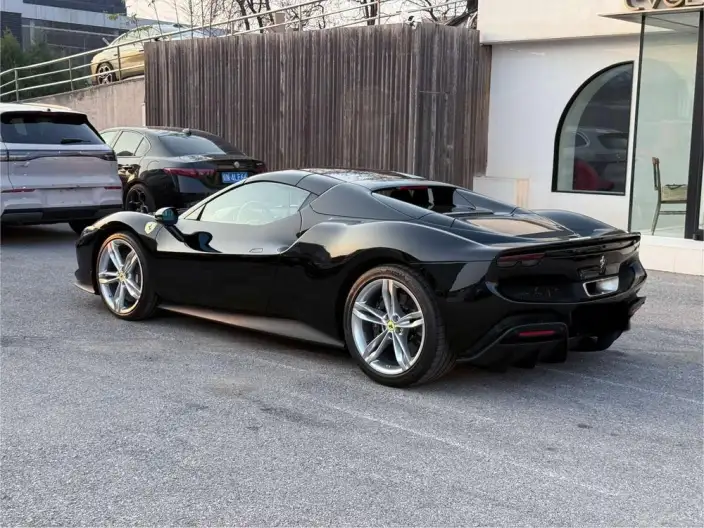 Ferrari 296 2022 Model 3.0T V6 GTS – фото 5