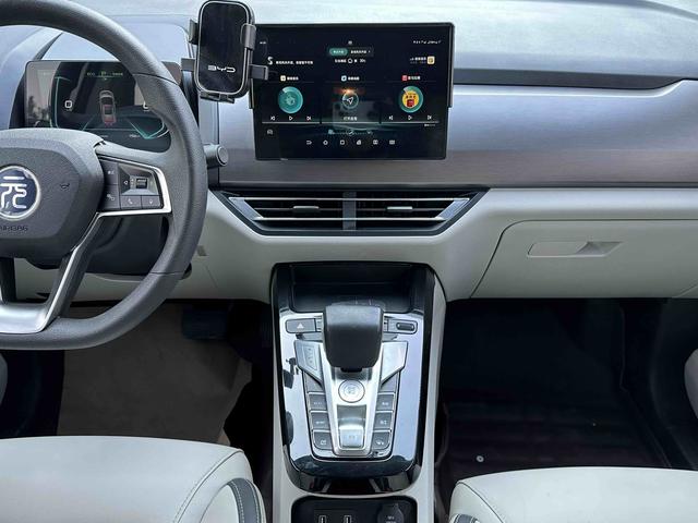 Yuan Pro 2021 401KM Premium – фото 13
