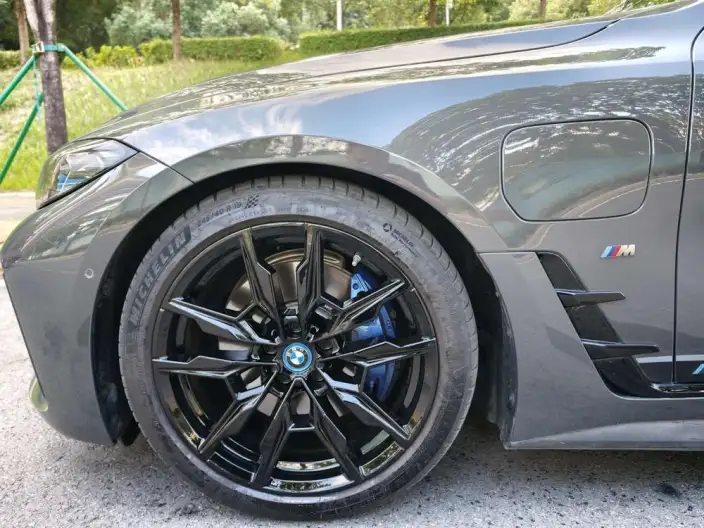 BMW i4 2022 Model M50 – фото 9