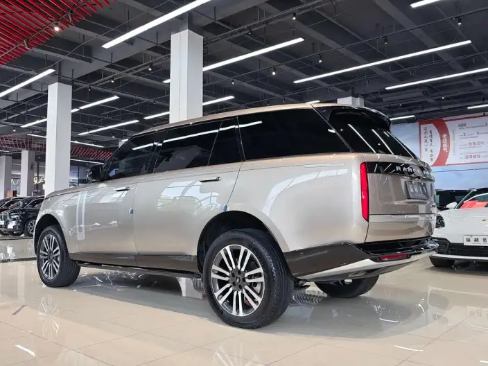 Range Rover 2023 Model 3.0 L6 400PS Shengshi Extended Edition – фото 4