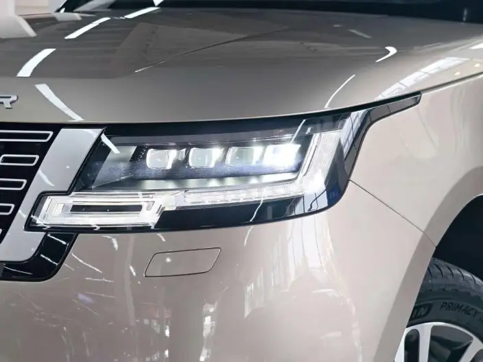 Range Rover 2023 Model 3.0 L6 400PS Shengshi Extended Edition – фото 7