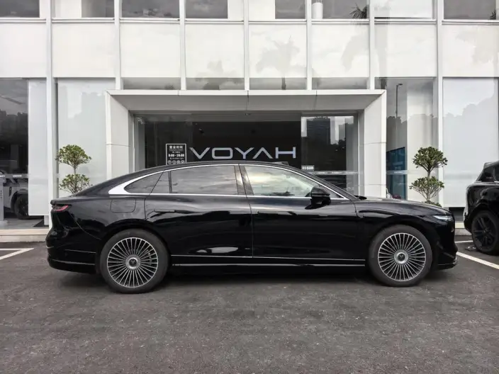 Voyah Pursuit L 2026 Model 4WD Ultra – фото 8