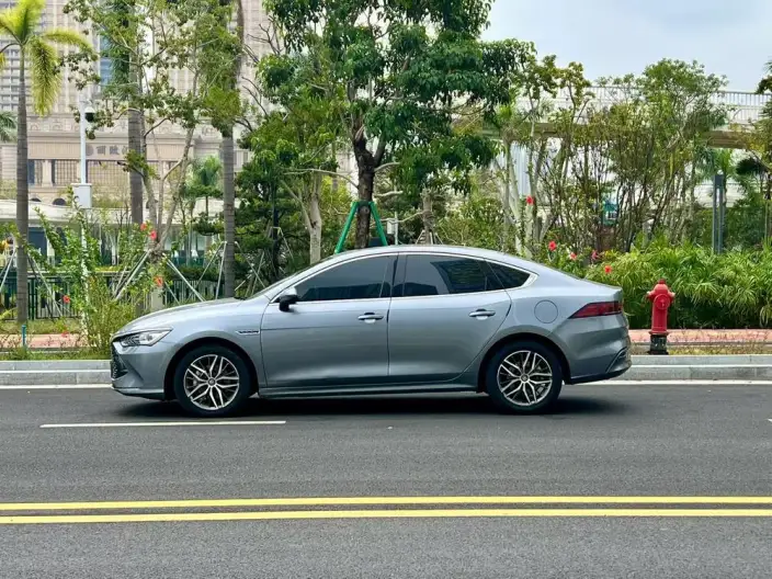 BYD Qin PLUS DM 2021 Model DM-i 55KM Flagship Model – фото 3