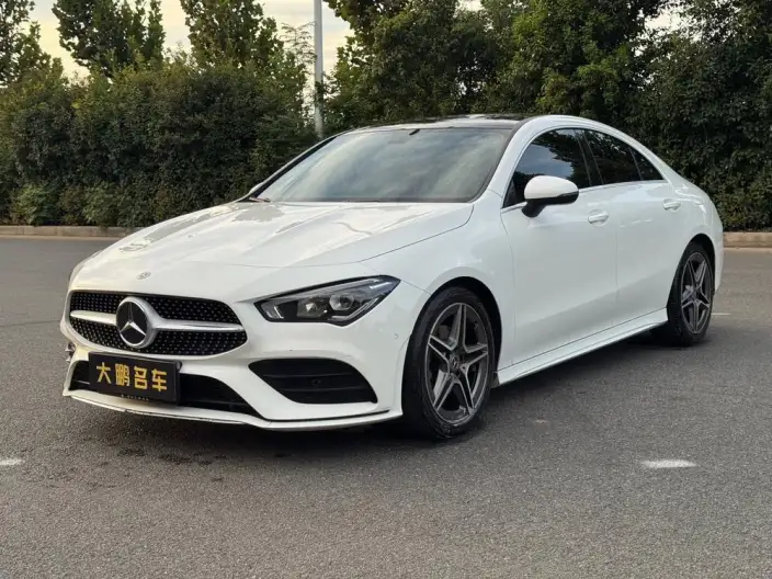 Mercedes-Benz CLA Imported 2022 Model CLA 200 Five-door Hunting sports car