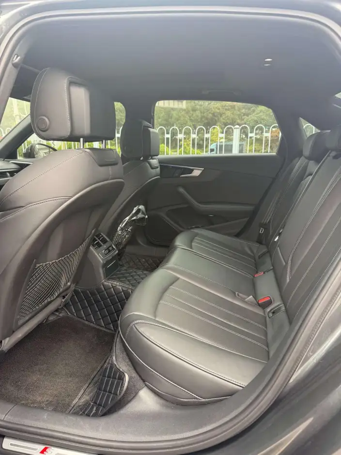 Audi A4 L 2023 Model 40 TFSI Luxury Dynamic Model – фото 9
