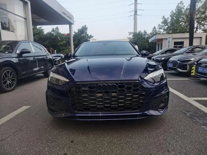 Audi A5 2022 Model Sportback 40 TFSI quattro Luxury Dynamic Model – фото 2