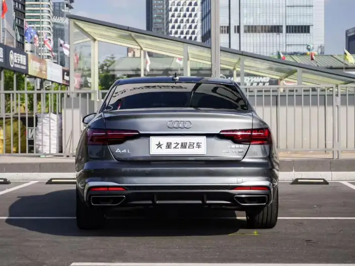 Audi A4 L 2022 Model 40 TFSI Fashion Dynamic Model – фото 4
