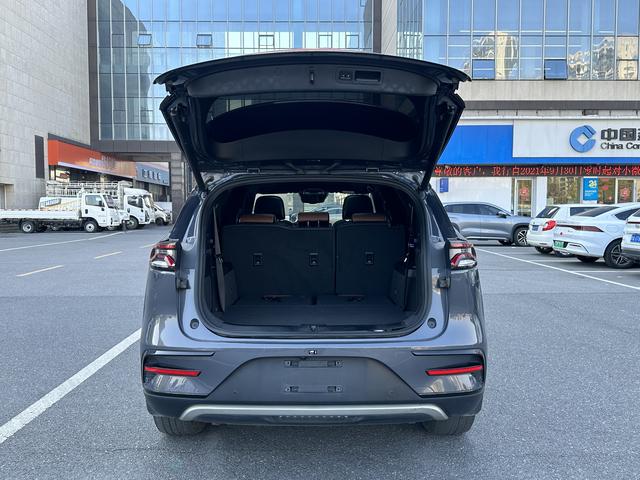 BYD Song Pro DM 2023 DM-i Champion 71km Leader – фото 8