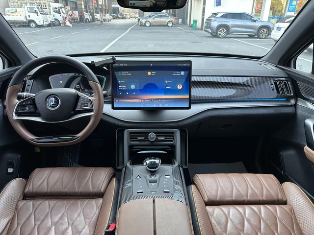 BYD Song Pro DM 2023 DM-i Champion 71km Leader – фото 21