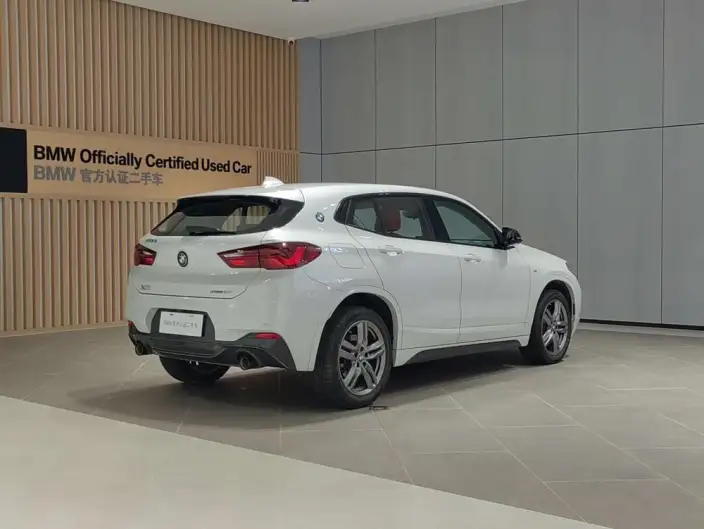 BMW X2 2023 Model sDrive25i M Sports Night Edition – фото 5
