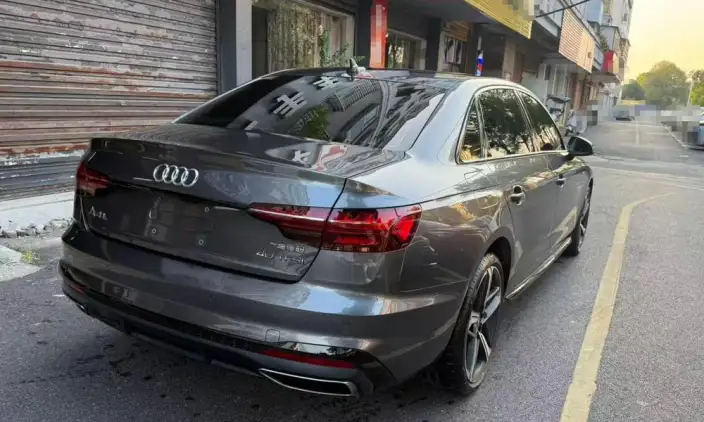 Audi A4 L 2024 Model 40 TFSI Luxury Dynamic Model – фото 3