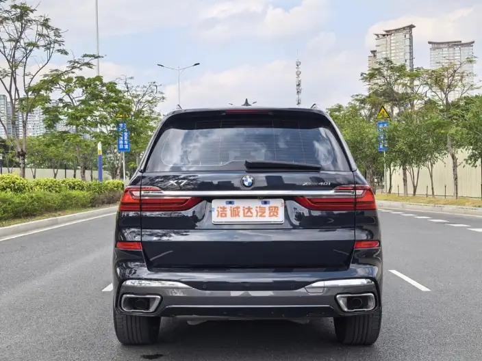 BMW X7 2022 Model xDrive40i Exclusive Model M Sports Set – фото 6