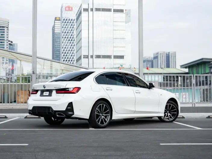BMW 3 Series 2023 Model 325Li M Sports Set – фото 5