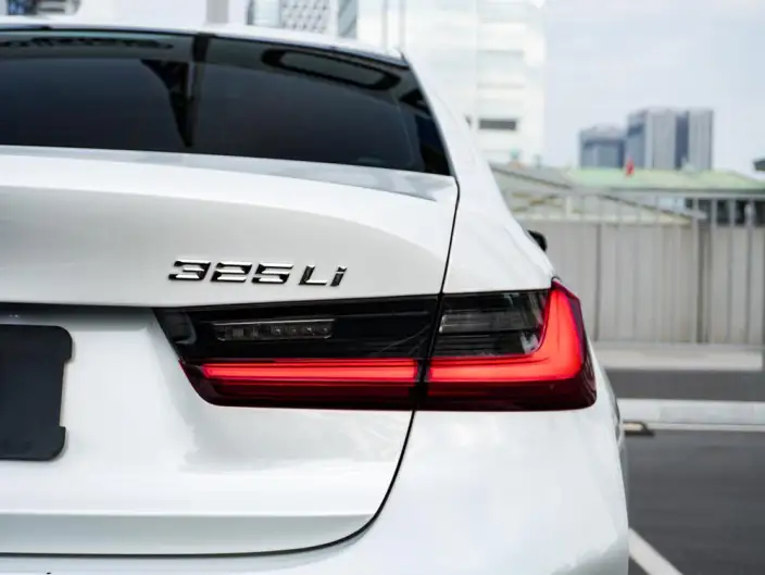 BMW 3 Series 2023 Model 325Li M Sports Set – фото 8
