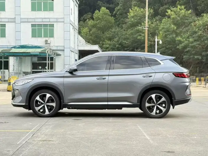 BYD Song PLUS DM 2021 Model DM-i 110KM 2WD Flagship PLUS 5G Edition – фото 3