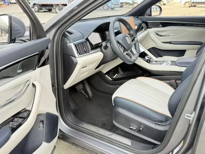 BYD Song PLUS DM 2021 Model DM-i 110KM 2WD Flagship PLUS 5G Edition – фото 9