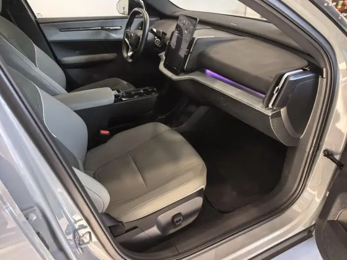 Volvo EX30 2025 Model Rear Drive Long Battery Life Pro Edition Ultra – фото 7
