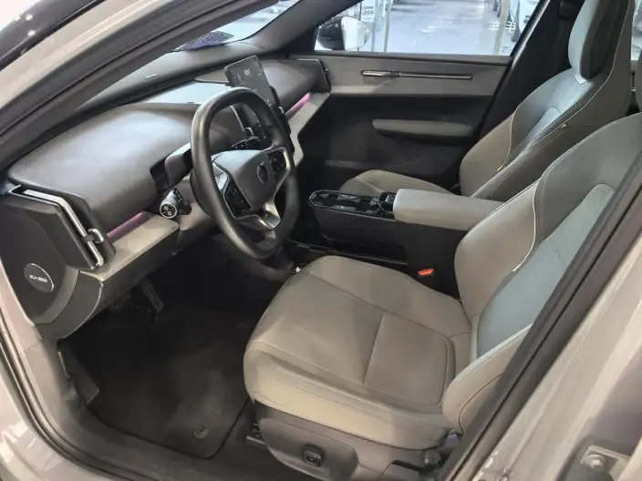 Volvo EX30 2025 Model Rear Drive Long Battery Life Pro Edition Ultra – фото 10