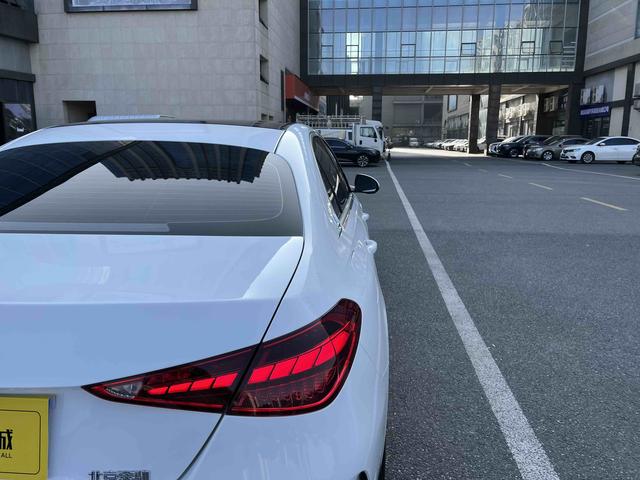Mercedes-Benz C-Class 2023 C 260 L Sport – фото 7
