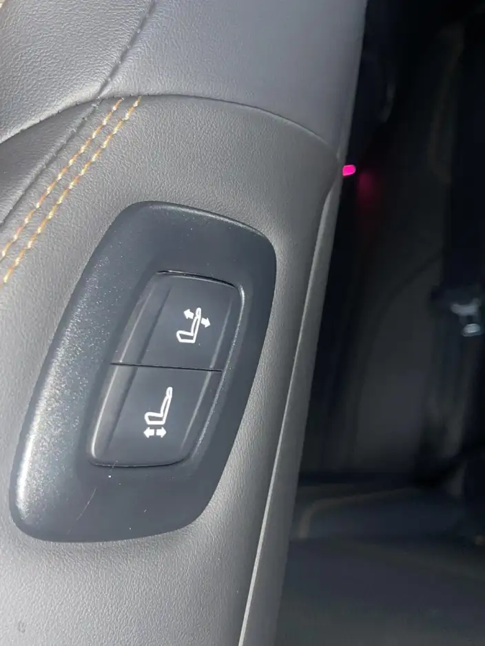 Toyota Avalon 2024 Model Intelligent Hybrid 2.0L E-CVT Deluxe Edition – фото 8