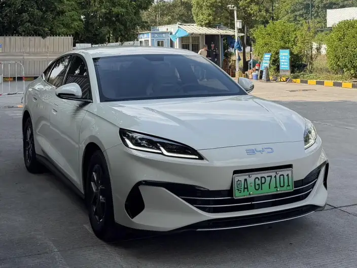 BYD Seal 06 DM 2024 Model DM-i 80KM Luxury Model – фото 2