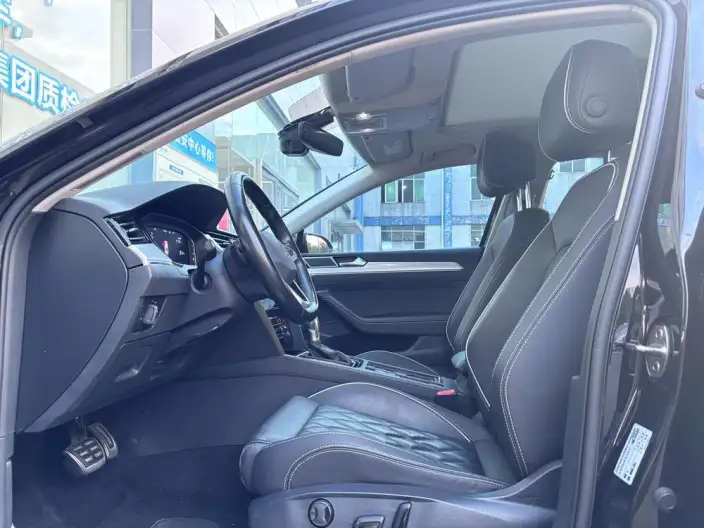 Volkswagen Magotan PHEV 2022 Model Luxury Model – фото 9