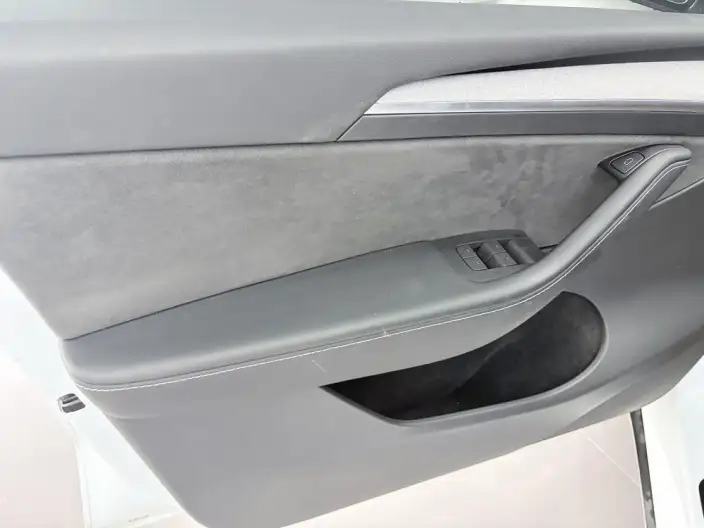 Model Y 2023 Model Rear-wheel drive version – фото 9