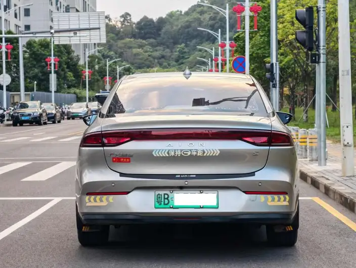 AION S 2022 Model Mei 580 – фото 5