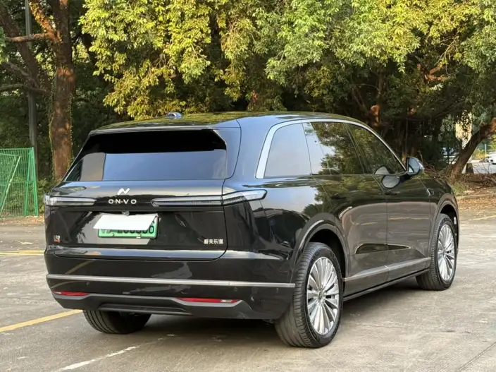 ONVO L90 2025 Model VI seat Edition Ultra – фото 7