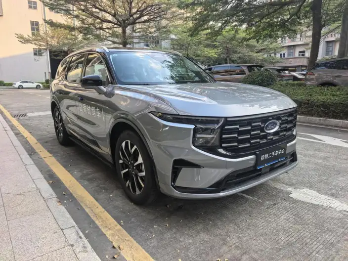 Ford Edge 2025 Model Ford Edge L 2.0T EcoBoost E Hybrid 4WD VII seat Supreme Model