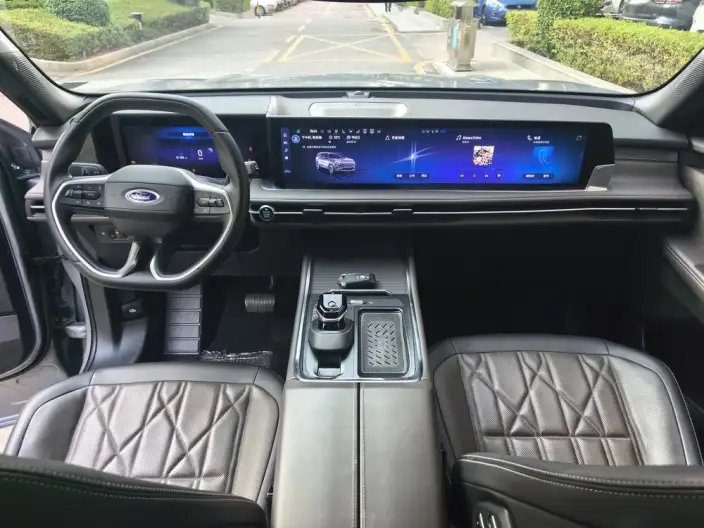 Ford Edge 2025 Model Ford Edge L 2.0T EcoBoost E Hybrid 4WD VII seat Supreme Model – фото 8