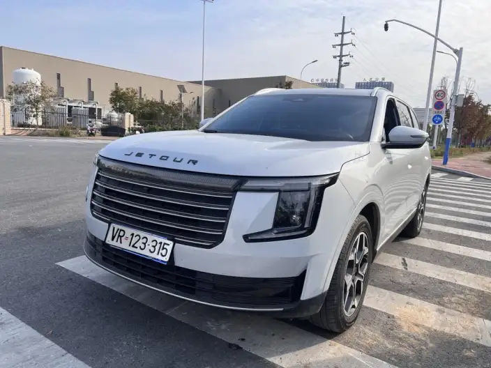 Jetour X70 L 2026 Model 1.5TD 7DCT Luxury Model