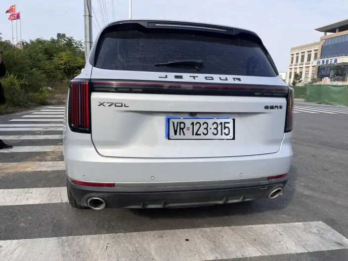 Jetour X70 L 2026 Model 1.5TD 7DCT Luxury Model