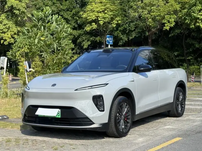 NIO ES8 2023 Model 100kWh Executive Edition – фото 1